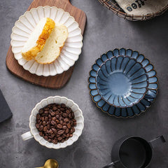 ceramics cup Japanese Ceramic Coffee Mug Creative Chrysanthemum Shaped Coffee Cup Saucer Set Simple Retro Afternoon Tea Cup